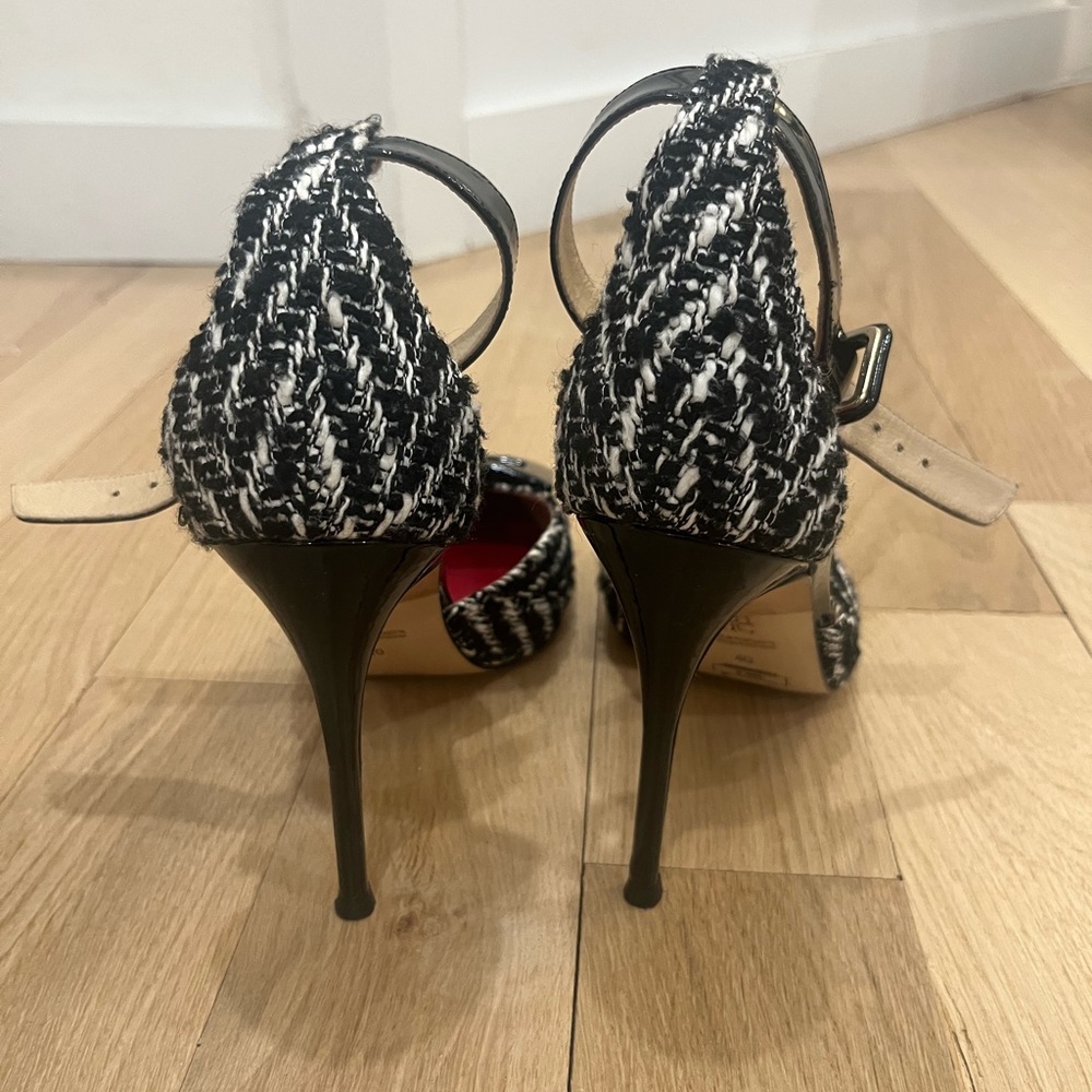✨Carolina Herrera Black and White Tweed Women's Heels - Picture 3 of 9